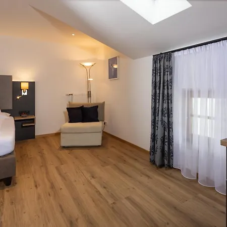 Hubertus Apartament *